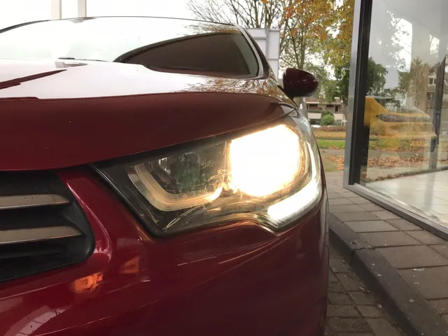 Citroën C4 PureTech 130pk Feel Edition