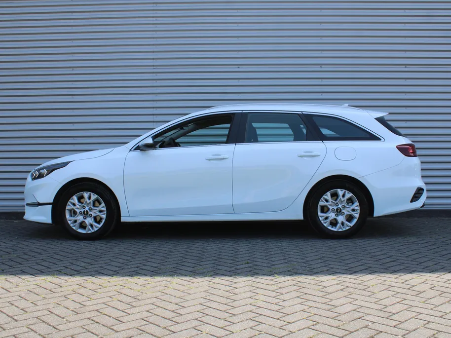 Kia Ceed Sportswagon 1.5 T-GDi DynamicLine | Airco | Cruise | Camera | Navi | 16' LM | LED | PDC |