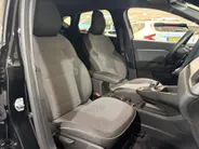 Renault Captur 145PK E-Tech full hybrid techno Automaat | 1ste Eigenaar | Google Built-in | Apple Carplay/Android Auto | Camera | Parkeersensoren | Lichtmetalen Velgen | LED Lampen | Digitale Cockpit | Licht & Regen Sensor | Armsteun |