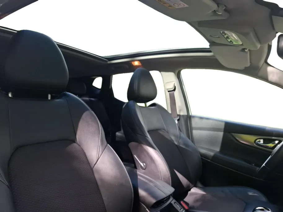 Nissan QASHQAI 1.3 DIG-T Tekna | TREKHAAK | STOELVERWARMING | PANO DAK | CLIMATE | ALL SEASON BANDEN |