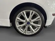 Ford Fiesta 1.0 EcoBoost ST Line NAVI AIRCO CRUISE CONTROLE LM VELGEN SPORTPAKKET ZEER DIKKE FIESTA VOLLEDIG ONDERHOUDEN VAN EEN LIEFHEBBER GEWEEST