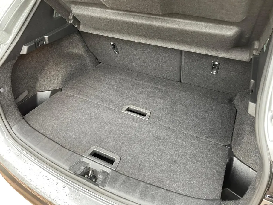 Nissan QASHQAI 1.2 Tekna *Automaat*Navi+360Camera*Climate Control*Stoelverwarming*Panoramadak*Trekhaak*LM.Velgen*Lederen bekleding*Zeer nette auto!