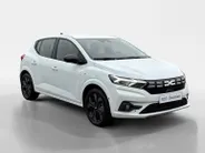 Dacia Sandero 90PK TCe Journey | Camera | Armsteun | Climate Control | Parkeersensoren | Apple CarPlay/Android Auto | Licht & Regen Sensor | Cruise Control | Lichtmetalen Velgen | Full LED |