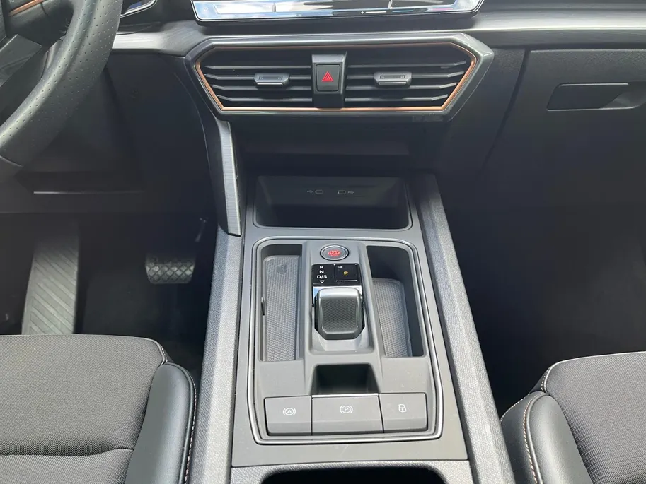 CUPRA Formentor 1.4 e-Hybrid Business | 18' LM | Climate Control | Adaptive Cruise Control | Draadloze telefoonlader | Navigatie