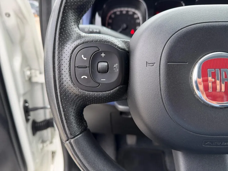 Fiat Panda 0.9 TwinAir Sempre | Bluetooth | Airco | Trekhaak | Stuurbediening | USB |