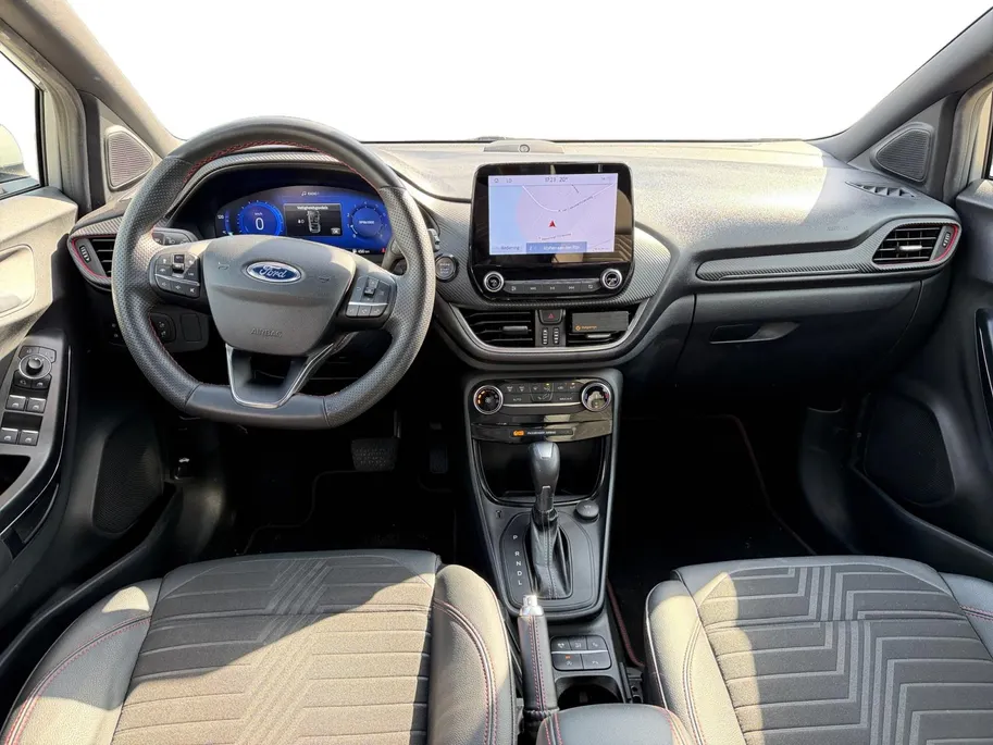 Ford Puma 1.0 EcoBoost Hybrid ST-Line X | Automaat | Trekhaak | Parkeersensoren voor en achter | Achteruitrijcamera | Adapt. Cruise control | BLIS | B&O | Draadloos opladen mobiel | 19' lichtmetalen velgen | Navigatie | Apple carplay & Android auto | Bovag garantie