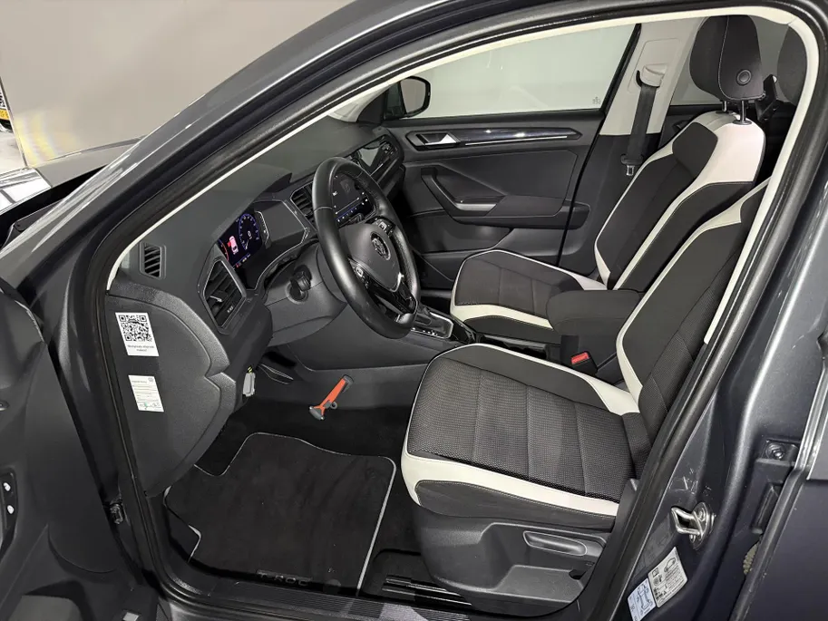 Volkswagen T-Roc 1.5 TSI 150pk Sport | Automaat | Digitaal Dashboard
