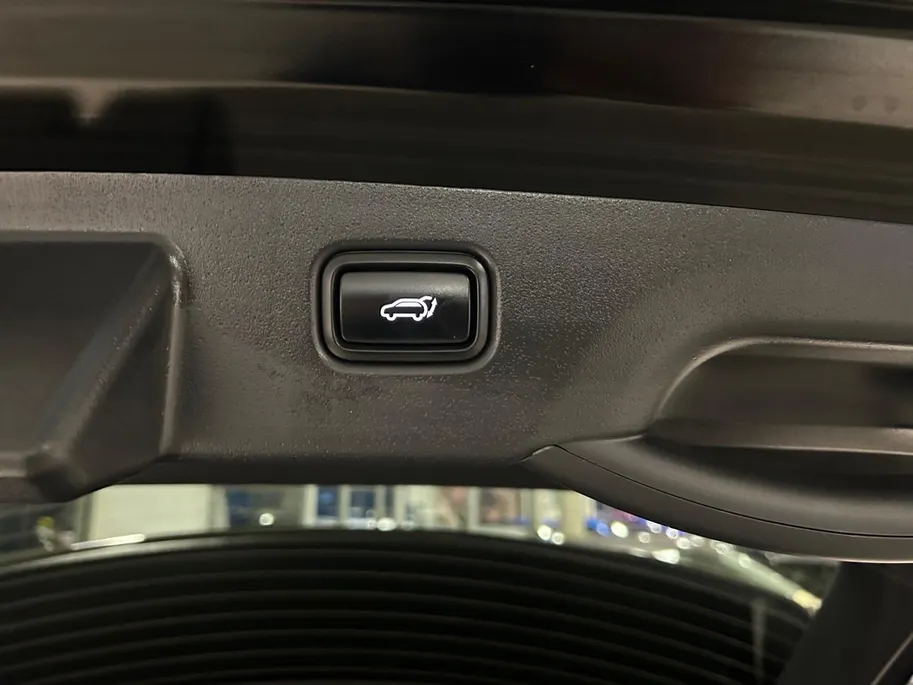 Kia Niro 1.6 GDi Hybrid DynamicPlusLine | Navigatiesysteem | Apple Carplay / Android Auto | Licht + Regensensor | Stoel + Stuurverwarming| Elektrisch bedienbaar Schuifdak | Elektrische Achterklep | Parkeersensoren Voor + Achter | Cruise Control Adaptief | Rijstroo