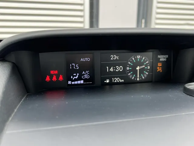 Subaru Forester 2.0 Luxury Plus Eyesight Automaat | Trekhaak | 17' LM Velgen | Climate Control | Elek. Schuif/Kantel Dak