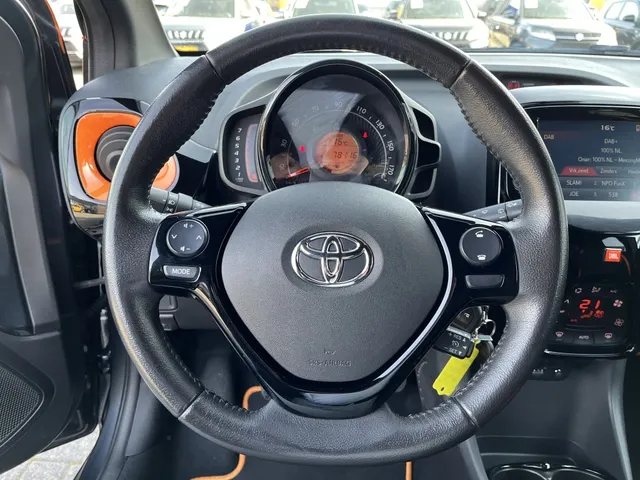 Toyota Aygo 1.0 VVT-i JBL