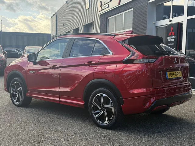 Mitsubishi Eclipse Cross 2.4 PHEV Intense+ | 360 Camera | Dodehoek | Navigatie |
