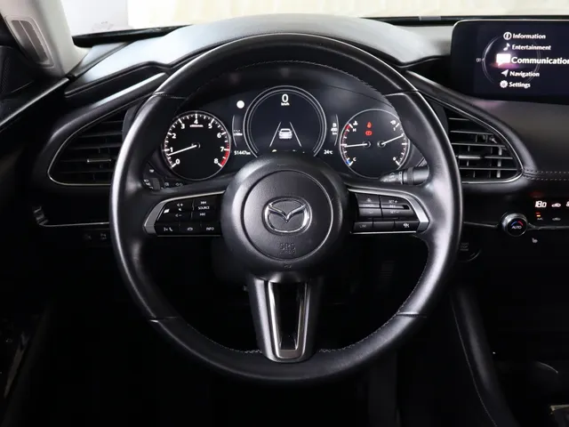 Mazda 3 2.0 e-SA-G Exclusive-line | Head-Up display | Camera