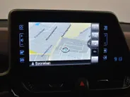 Toyota C-HR 1.8 Hybrid 122pk CVT Bi-Tone Navigatie | Cruise | Clima | PDC |Half Leer | Parlemoer Wit