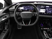 Audi A6 e-tron S edition 83 kWh 286pk · SOH 99,5% · Panoramadak · Luchtvering · Camera · SONOS Sound · Head-Up Display · Elek. Achterklep · Stoelverwarming · Garantie t/m 06-10-2030 of 100.000km