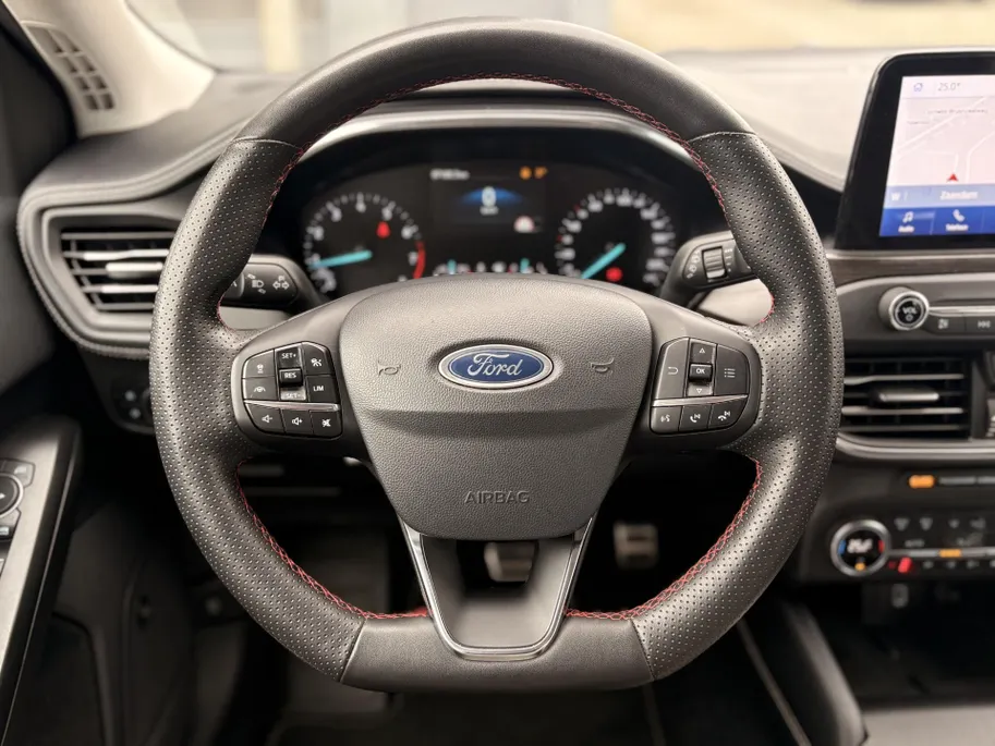 Ford Focus Wagon 1.5 EcoBoost Automaat Vignale I WINTER PACK I DRIVER ASSISTANCE PACK I MATRIX LED-KOPLAMPEN I APPLE CARPLAY / ANDROID AUTO I B&O SOUNDSYSTEM I