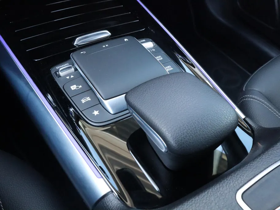 Mercedes-Benz GLA 180 Luxury Line