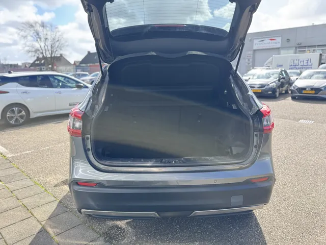 Nissan QASHQAI 1.6 Tekna Design