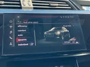 Audi e-tron Sportback 55 quattro S Line 95 kWh 300kW/408PK · Panoramadak · Trekhaak · Camera · Leder · Stoelverwarming · Drive select ·  Garantie t/m 18-10-2027 of 100000km.