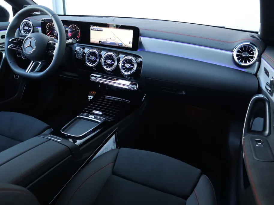 Mercedes-Benz CLA Shooting Brake 180 Star Edition AMG Line LIMITED