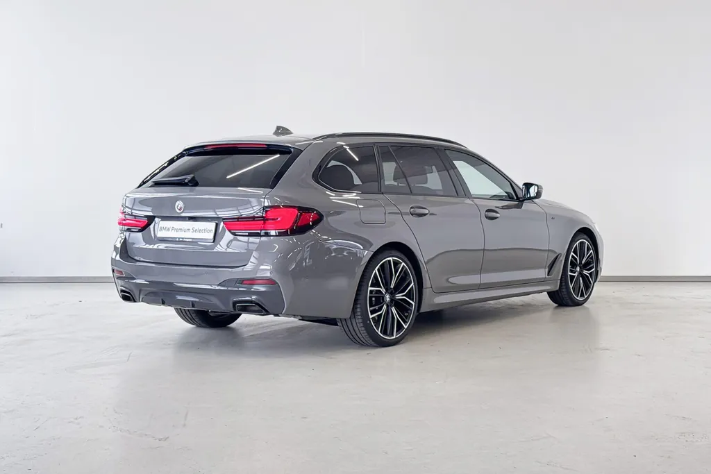 BMW 5 Serie Touring 530e xDrive Innovation Pack M Sportpakket