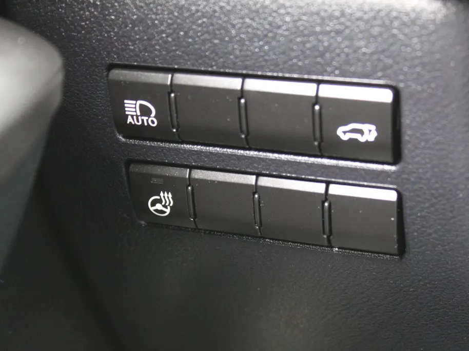 Lexus NX 300h AWD Sport Edition | Luxury + Safety Pack | Stuur-/stoelverwarming | Schuif-/kantel dak | Draadloze lader | 18' LM | Camera | Cruise adapt. |