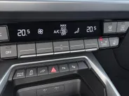 Audi A3 Sportback 45 TFSI e 245pk S edition Competition · Panoramadak · Camera · Apple/Android Car Play · Trekhaak · Stoelverwarming · Adaptive Cruise Control · Keyless · Dodehoeksensor · Elektrische kofferbak · Garantie t/m 21-02-2029 of 100.000km
