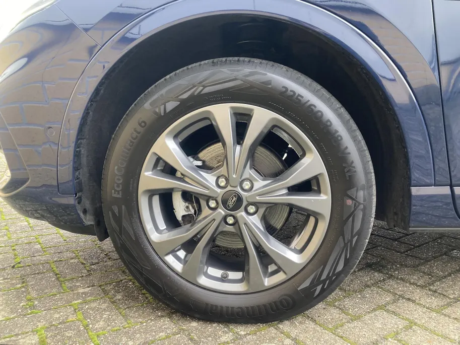 Ford Kuga 2.5 PHEV ST-Line X 225 pk Navigatie - Voorruitverwarming - Stoelverwarming - Bliss - Elektrische achterklep