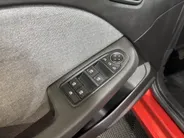 Renault Clio 90PK TCe GPF Techno | 9,3' Navi | Climate Control | Digital Cockpit | Camera | Parkeersensoren | Apple CarPlay/Android Auto | Full LED | Lichtemetalen Velgen | Licht & Regen Sensor |