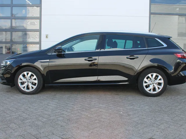 Renault Mégane Estate 1.3 TCe 115 PK Limited | Parkeersensoren | ECC | NAVI | 1.700 kg trekgewicht