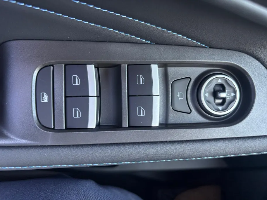 Jaecoo 5 EV Exclusive 61 kWh *Automaat*Navi+360Camera*Lederen Bekleding*SNEL LEVERBAAR!
