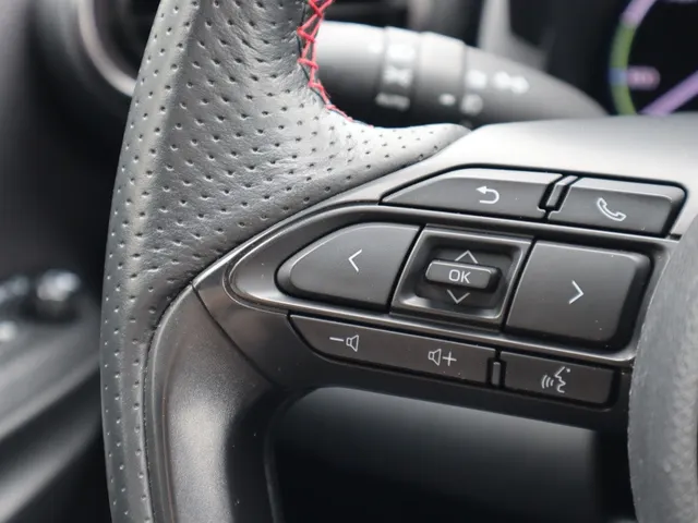 Toyota Yaris Cross 1.5 Hybrid GR Sport | Panoramadak | JBL | Blindspot | HUD