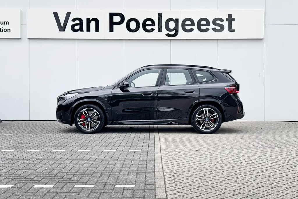 BMW iX1 eDrive20 67 kWh