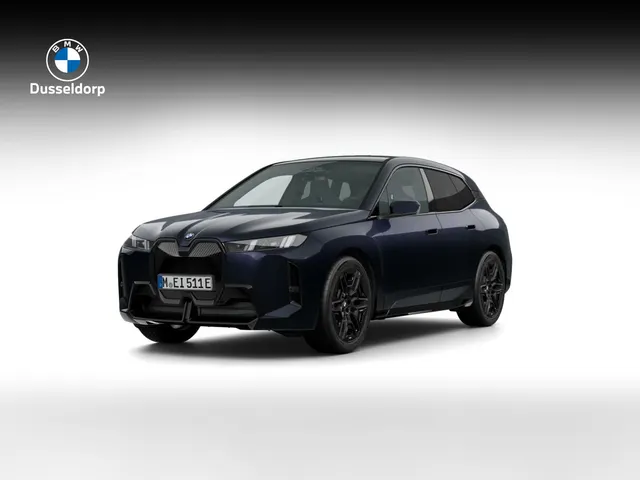 BMW iX