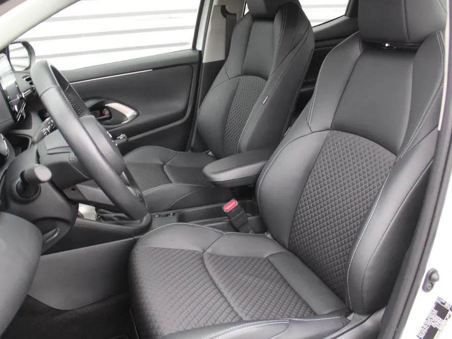 Mazda 2 Hybrid 1.5 Agile | Comfort Pakket | Airco | Apple carplay / Android auto | 15' LM |