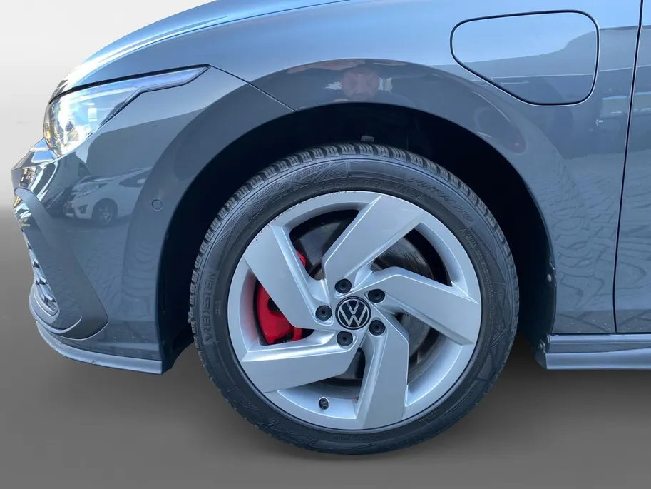 Volkswagen Golf 1.4 eHybrid GTE | Automaat | Kuipstoelen | Camera | Dodehoek Detectie | Cruise Control Adaptief | Climate Control | Keyless | DAB