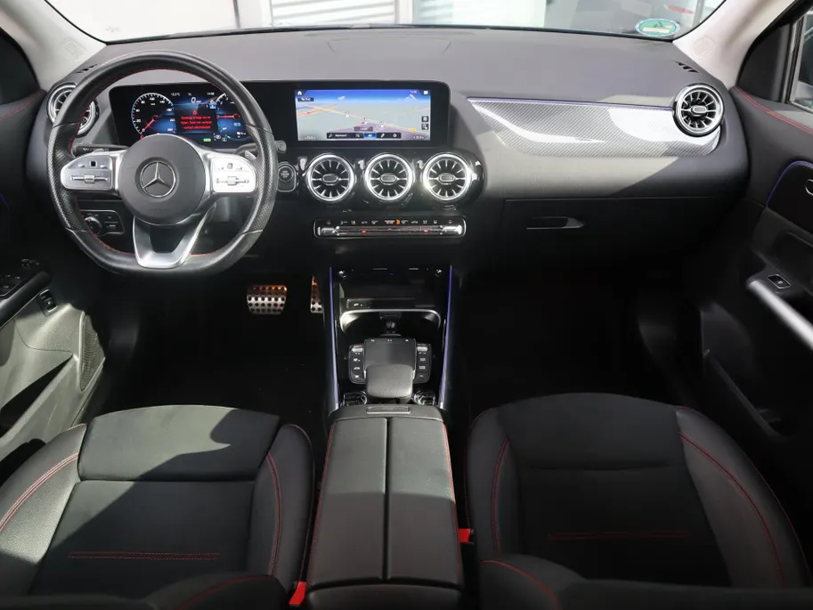 Mercedes-Benz GLA 250 e AMG Line l Trekhaak l Panoramadak l Keyless l Stoelverwarming l Memory