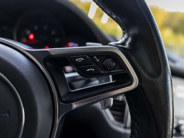 Porsche Macan NL geleverd 2.0