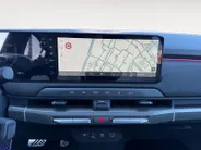 Kia EV3 GT-Line Dark Edition 81.4 kWh | cruise Control Adaptief | carplay | Navigatie | Climate control | Stoel verwarming voor + achter | Pakeersensoren voor + achter | Parkeercamera achter | LM Velgen 19' |
