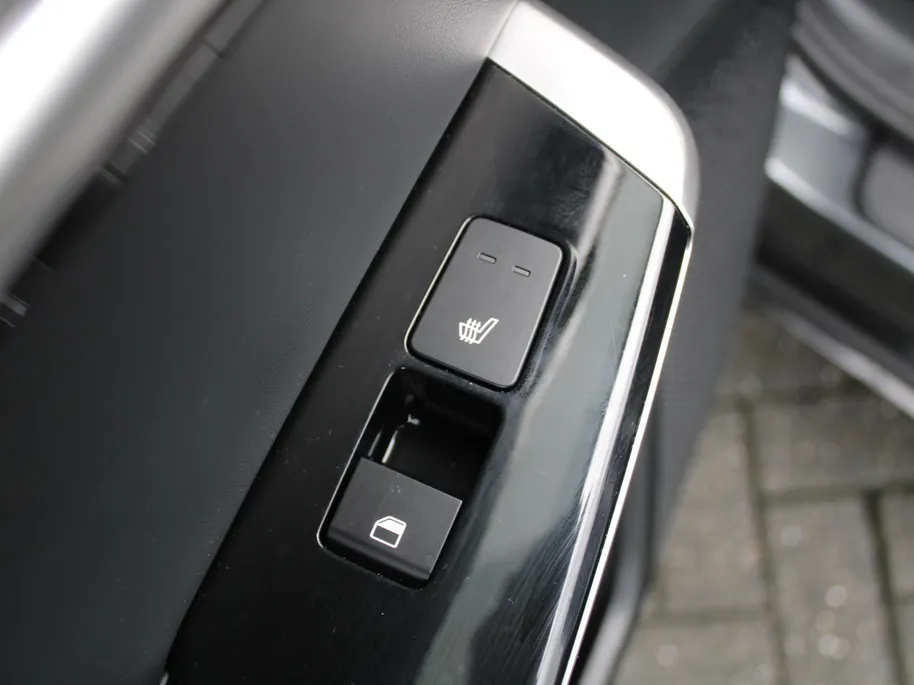 Kia EV6 Edition Advanced 77.4 kWh | Navi | Airco | 20' LM | Camera | Elektrische klep | BTW auto | 17% bijtelling |