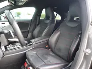 Mercedes-Benz CLA 180 Business Solution AMG l Keyless l Achteruitrijcamera l Stoelverwarming l Ambiente lichtpakket