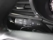 Mazda 3 2.0 e-SkyActiv-G M Hybrid 122 Luxury | Trekhaak | Stuur-/stoelverwarming | Leer | 360 Camera | Stoelgeheugen | 18' LM | HUD | LED | Cruise adapt. |