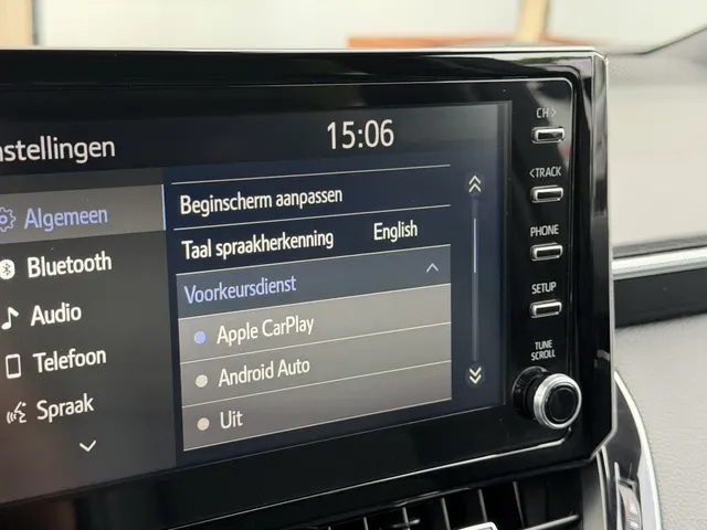 Toyota Corolla Touring Sports 2.0 Hybrid Dynamic | Parkeersensoren V+A