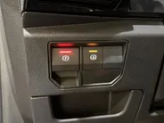 Renault Austral 200PK E-Tech Full Hybrid Esprit Alpine Automaat | 360 Camera | Elektrische Voorstoelen | Climate Control | Stoelverwarming | Digital Cockpit | Apple CarPlay/Android Auto | Lichtmetalen Velgen | Full LED |