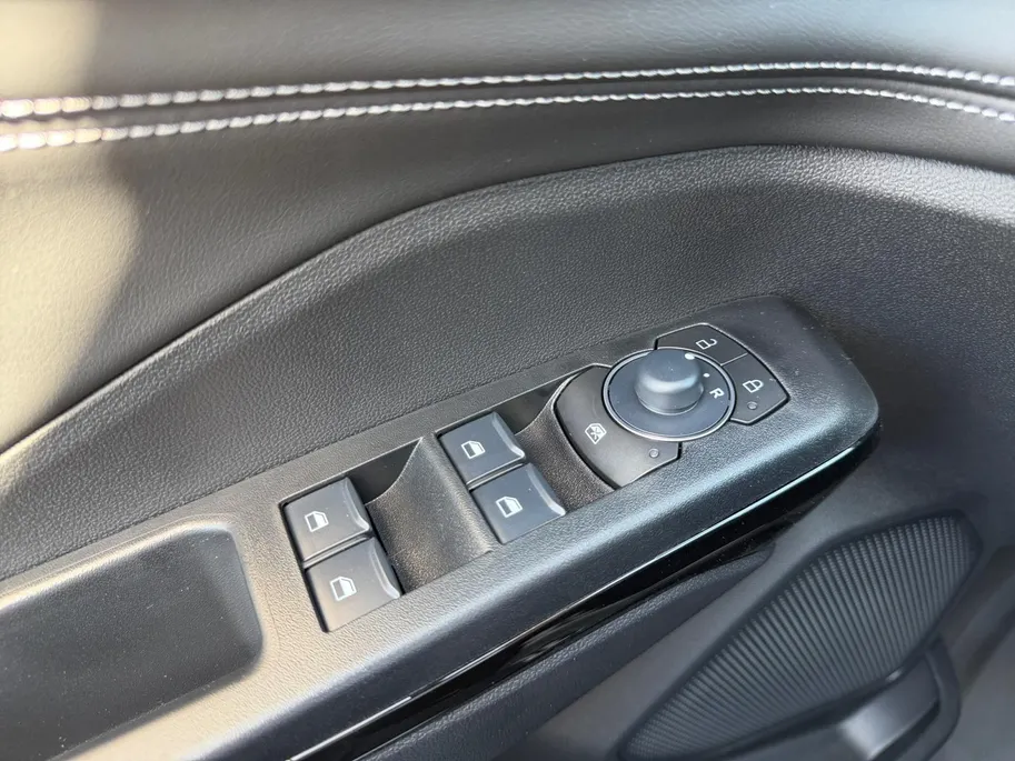Ford Puma 1.0 EcoBoost Hybrid Titanium 125PK | 3 Weken Verwachte Levertijd | €5.000,- Ready Set Ford Bonus | Winterpakket | Achteruitrijcamera | Parkeersensoren voor & achter | Apple Carplay & Android Auto