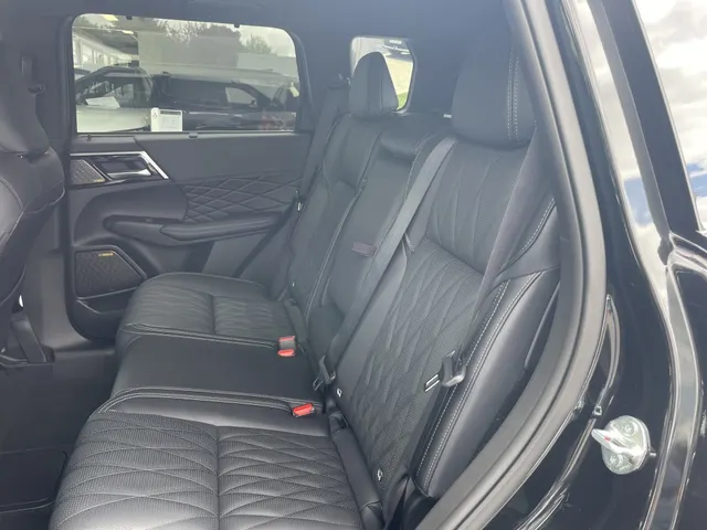 Mitsubishi Outlander 2.4 PHEV Black Edition