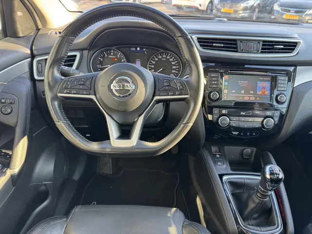 Nissan QASHQAI 1.3 DIG-T Tekna Panoramadak. Trekhaak afneembaar (1.300kg)