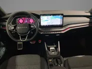 Škoda Octavia Combi 1.5TSI/150PK MHEV Sportline DSG · Panoramadak · Navigatie · 360°Camera + Parkeersensoren · Apple/Android Car Play · Garantie t/m 23-04-2030 of 100000km.