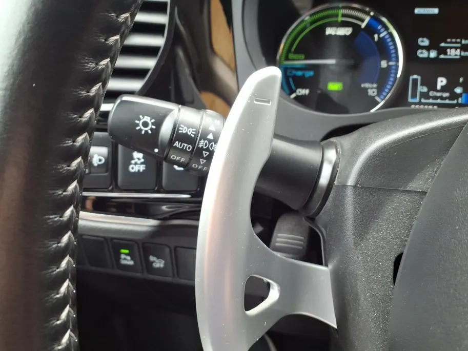 Mitsubishi Outlander 2.4 PHEV Pure Automaat | Trekaak | Andriod/Apple car play