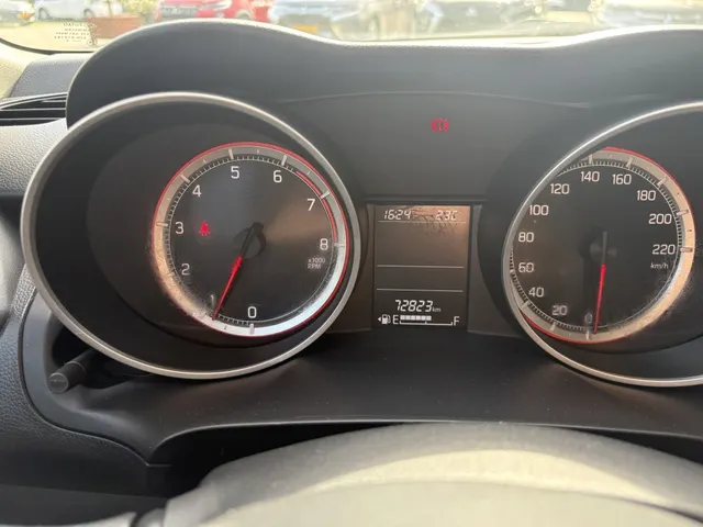 Suzuki Swift 1.0 Select