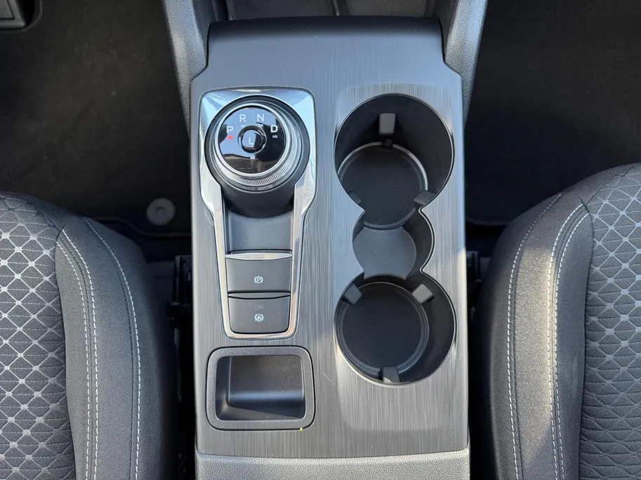 Ford Kuga 2.5 PHEV Titanium | Uit Voorraad Leverbaar | Automaat | €4.000,- Ready Set Ford Bonus | Trekhaak | 2100kg Trekgewicht | Adapt. Cruise Control | BLISS | 360 Graden Camera | Apple Carplay & Android Auto